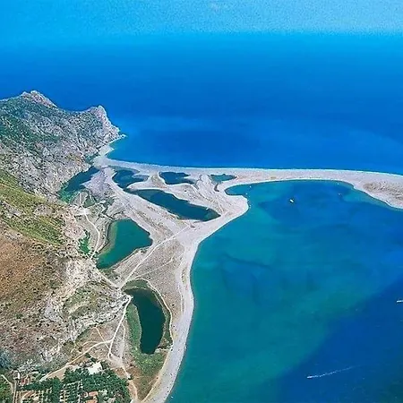 2 Bedroom Amazing In Gioiosa Marea